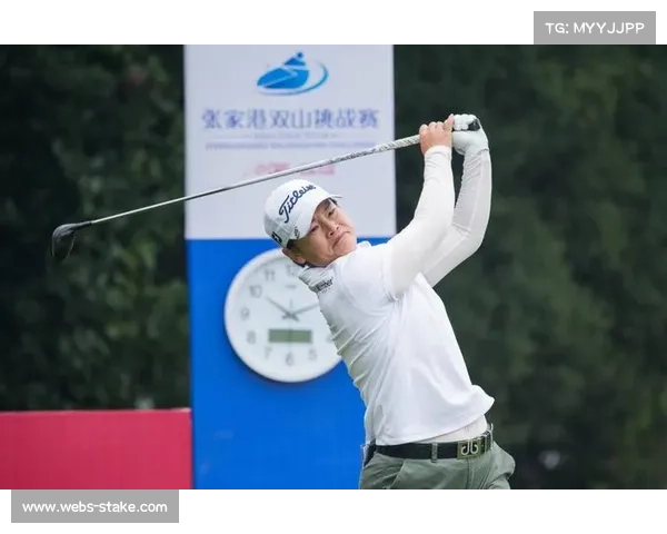 张维维波士顿场地适应性训练专注波浪果岭读线技巧提升